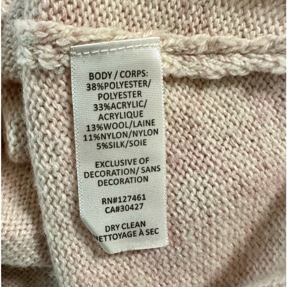 Wildfox Women’s Light Pink “Taking a Sip” Wide Collar Sweater. Size XSmall - Picture 12 of 12